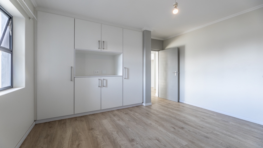 1 Bedroom Property for Sale in Table View Western Cape